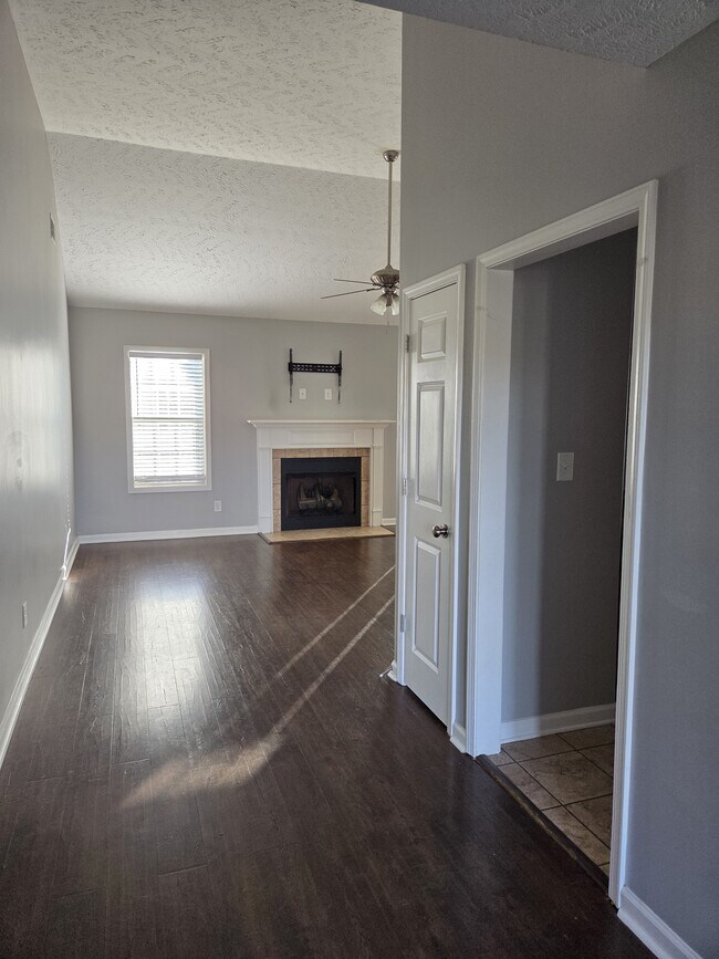 961 Joey Dr in Clarksville, TN - Building Photo - Building Photo