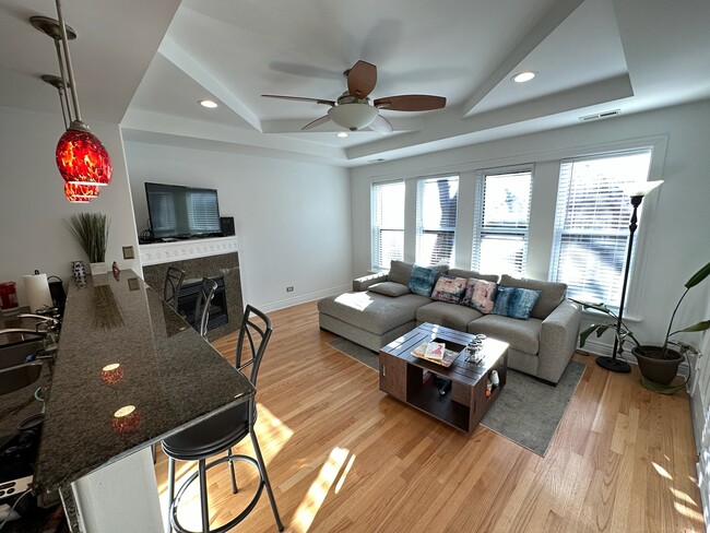 property at 6709 N Lakewood Ave