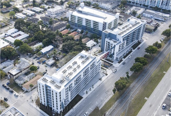 University Station in Hollywood, FL - Building Photo - Building Photo