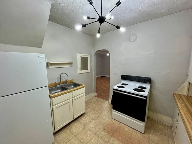 1209 Cleveland Ave in Wausau, WI - Building Photo - Building Photo