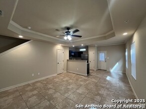 6315 Luglio Ln in San Antonio, TX - Foto de edificio - Building Photo