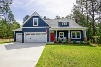 125 Lancashire Ln in Seven Lakes, NC - Building Photo - Building Photo
