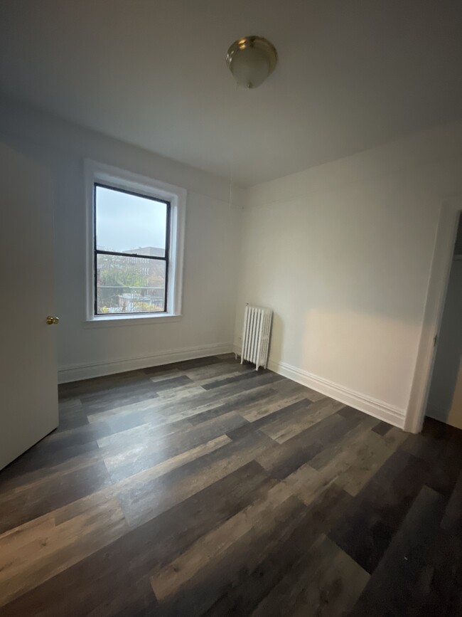 101 Clifton Pl, Unit 35 in Jersey City, NJ - Building Photo - Building Photo