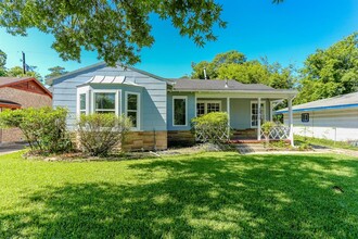 3810 Rosedale St in Houston, TX - Building Photo - Building Photo