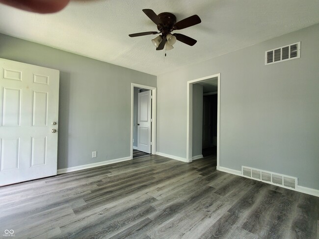 3290 Ralston Ave in Indianapolis, IN - Building Photo - Building Photo