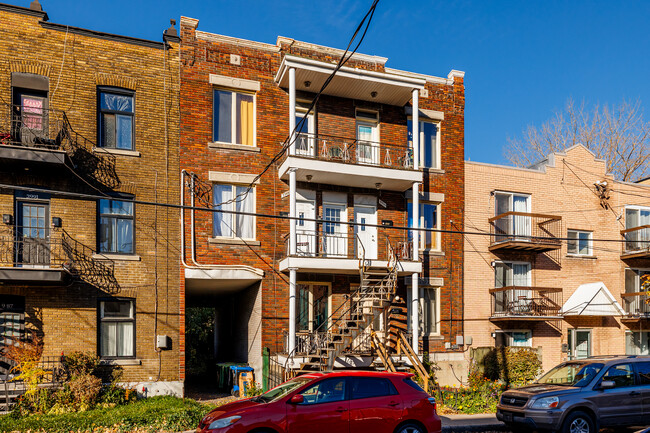 3985 Lanouette Rue in Verdun, QC - Building Photo - Building Photo