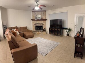 176 Crampton Cove in Austin, TX - Building Photo - Building Photo