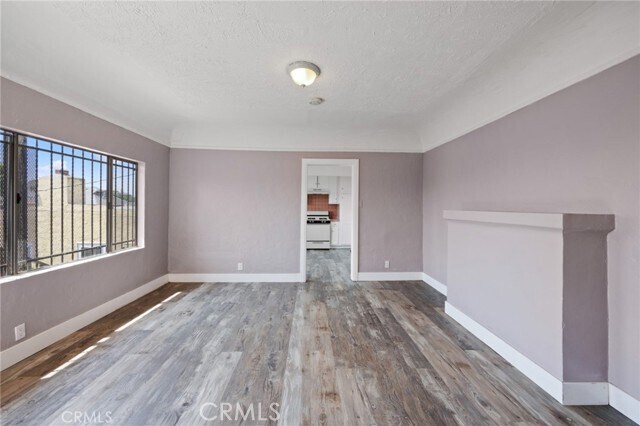 845 W 75th St-Unit -847 1/2 in Los Angeles, CA - Foto de edificio - Building Photo