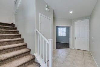 5512 Grand Rapids St in North Las Vegas, NV - Building Photo - Building Photo