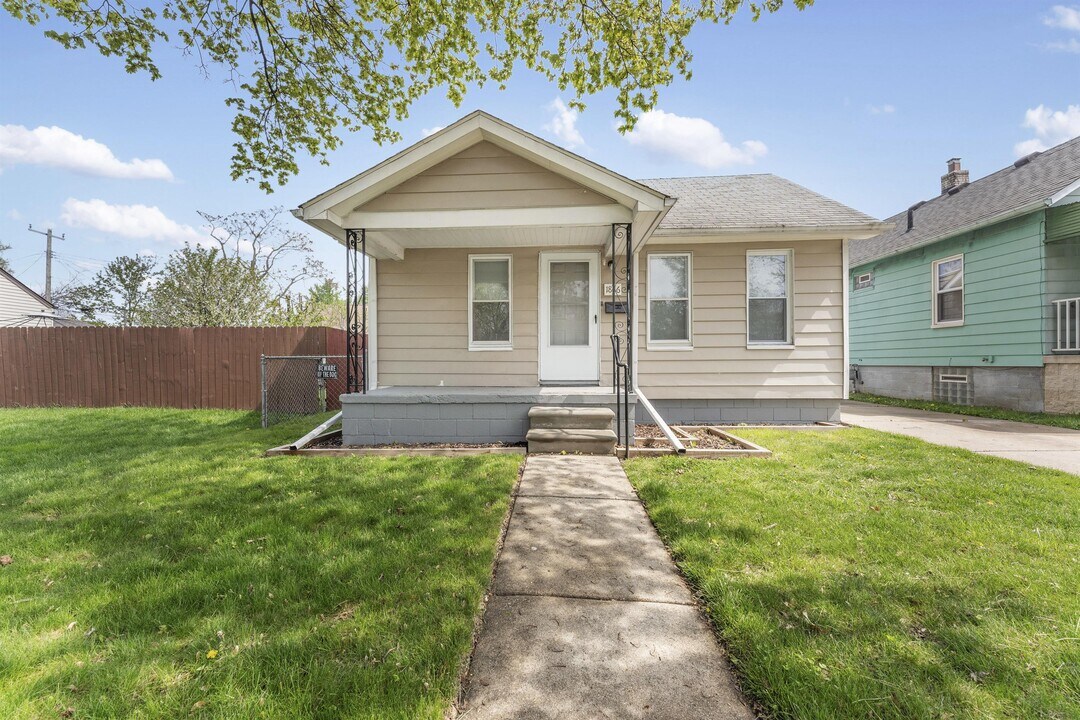 1866 Hanford Ave in Lincoln Park, MI - Building Photo