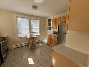 49 Connection St in Newport, RI - Building Photo - Building Photo