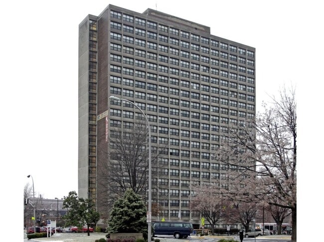 property at 850 W Muhammad Ali Blvd