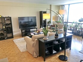45 Longwood Ave, Unit 506 in Brookline, MA - Building Photo