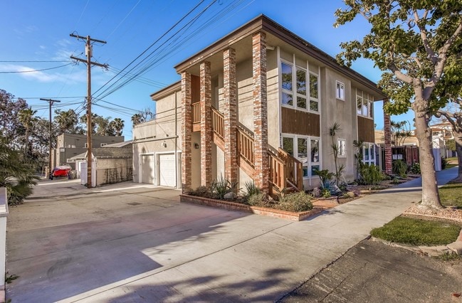 4710 E Shaw St, Unit 4710 -1st Floor in Long Beach, CA - Building Photo - Building Photo