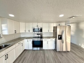 715 E Silver Star Rd in Ocoee, FL - Building Photo - Building Photo