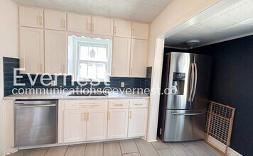 5513 Reeds Rd in Mission, KS - Building Photo - Building Photo