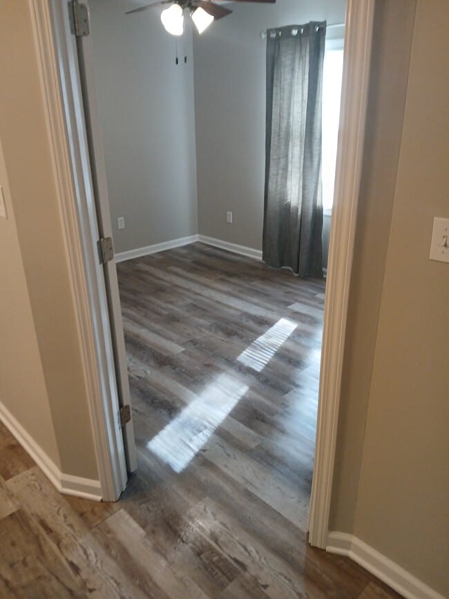 405 High St, Unit High street in Edwardsville, KS - Building Photo - Building Photo