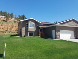 3946 Park Dr in Rapid City, SD - Building Photo