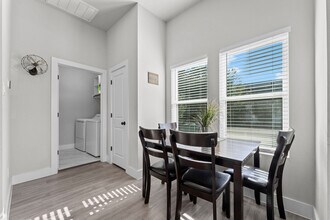 507 Carl St in Houston, TX - Foto de edificio - Building Photo