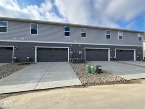17355 Wellburn Dr in Westfield, IN - Building Photo - Building Photo