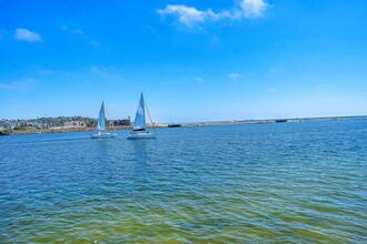 29 Yawl St in Marina Del Rey, CA - Building Photo - Building Photo