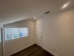 8941 Balboa Blvd in Los Angeles, CA - Building Photo - Building Photo