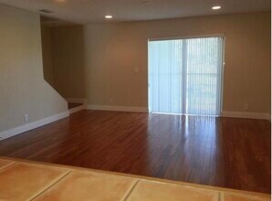 5267 Pine Meadows Rd in Greenacres, FL - Building Photo - Building Photo