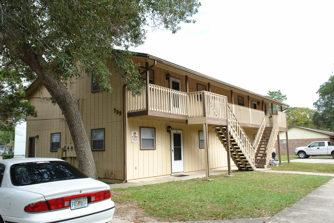 707-709 Green St in Fort Walton Beach, FL - Building Photo