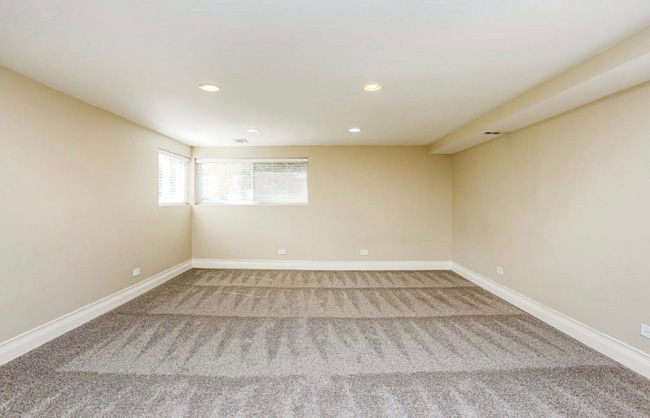 47 Pamela Dr in Bensenville, IL - Building Photo - Building Photo