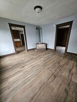 626 E 23rd St in Erie, PA - Building Photo