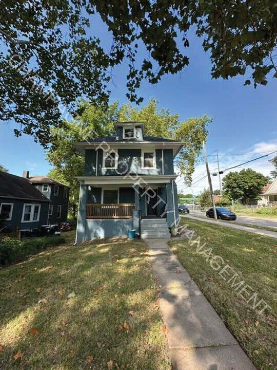 4100 Forest Ave in Kansas City, MO - Building Photo