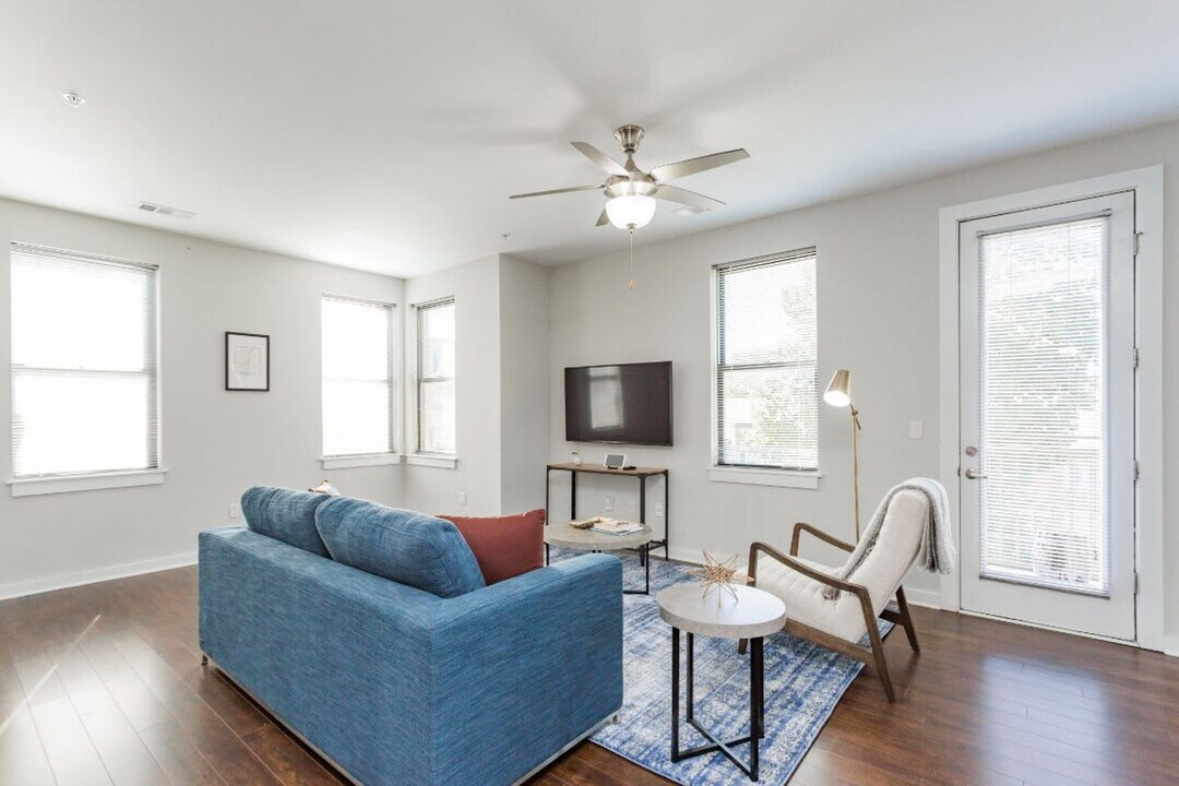 1016 18th Ave S in Nashville, TN - Building Photo