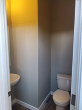 203 Scott St-Unit -Unit A in Centralia, WA - Building Photo - Building Photo