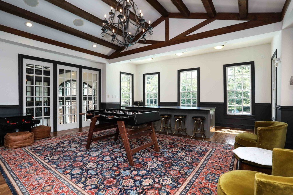 Fairfax Square Apartments in Fairfax, VA