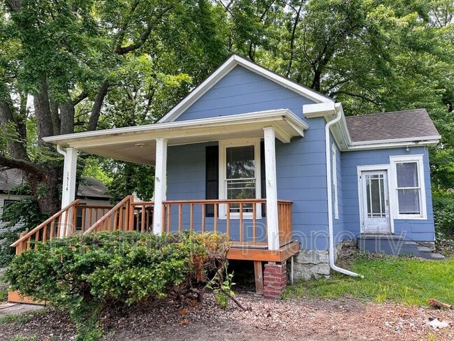 property at 1514 S Appleton Ave