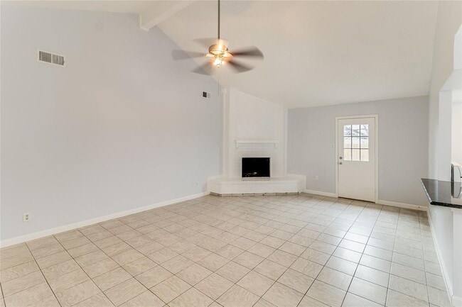 2530 Long Reach Dr in Sugar Land, TX - Building Photo - Building Photo