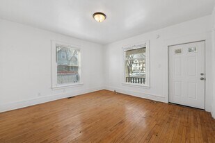 1734 W Clarke St in Milwaukee, WI - Building Photo