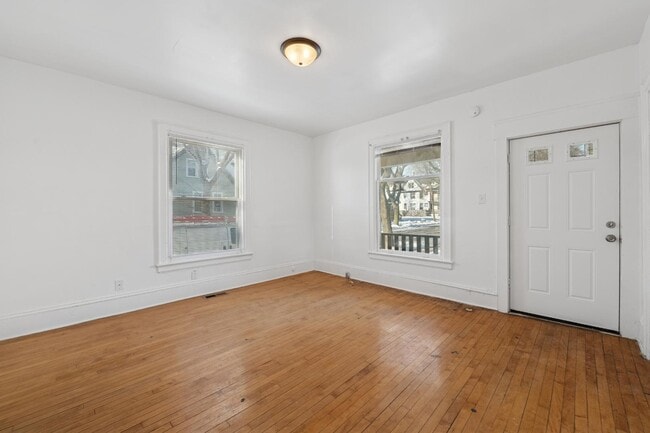 property at 1734 W Clarke St