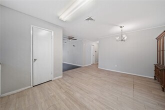 1809 Yale St in Corpus Christi, TX - Building Photo - Building Photo