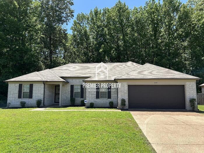 5171 Autumn Morning Ln in Memphis, TN - Foto de edificio