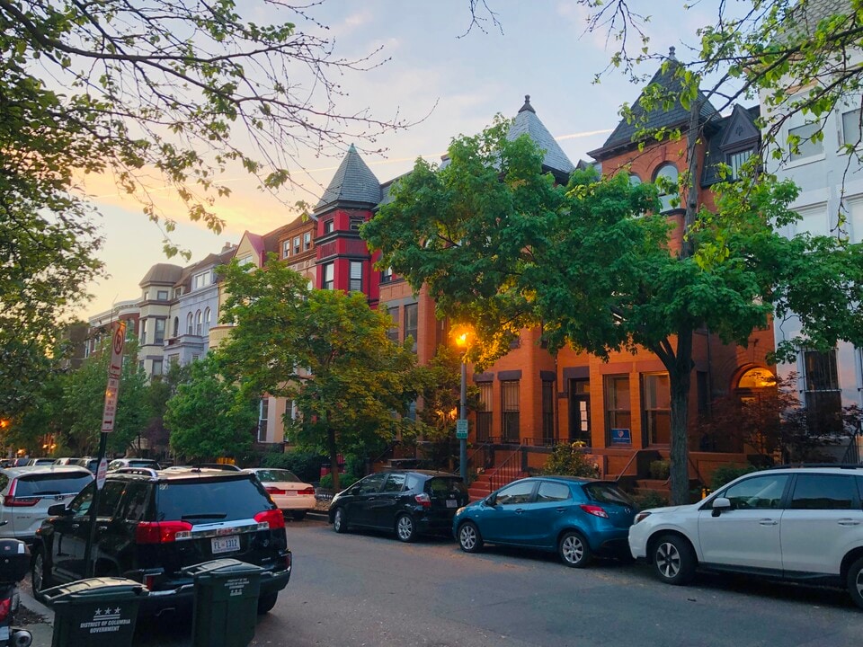 1859 Mintwood Pl NW, Unit Unit B in Washington, DC - Building Photo