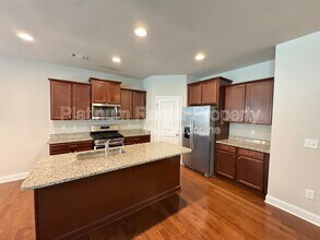 5473 Cascade Ridge SW in Atlanta, GA - Building Photo - Building Photo