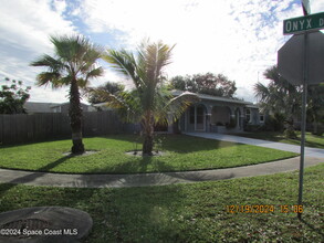 3294 Galleon Ave NE in Palm Bay, FL - Building Photo - Building Photo