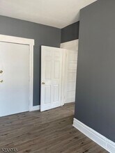 32 Rosehill Pl in Irvington, NJ - Building Photo - Building Photo