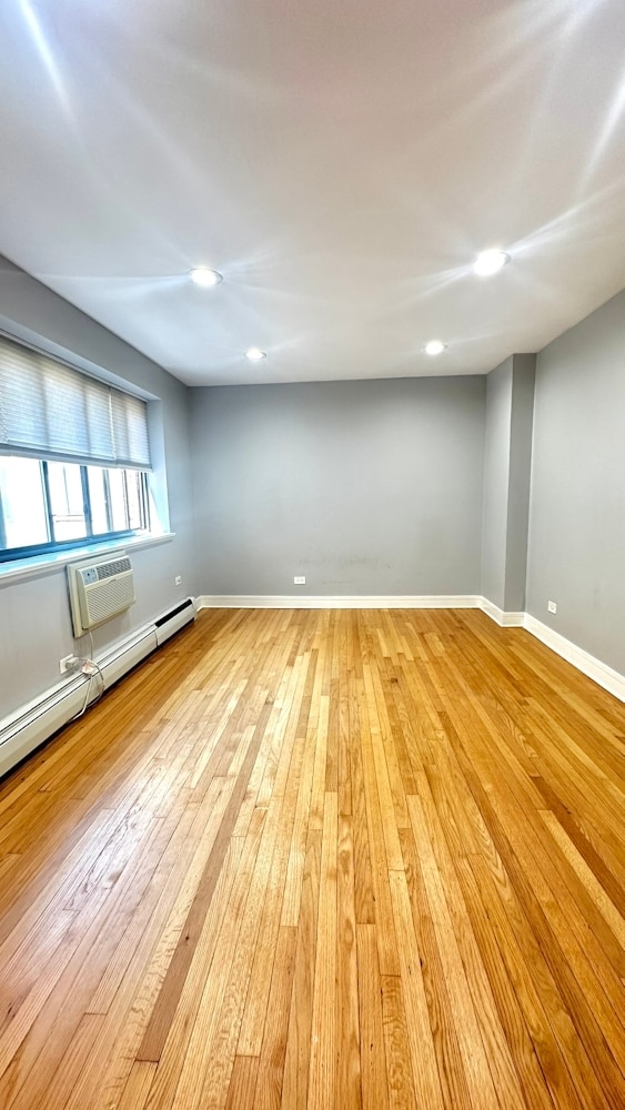 6954 N Sheridan Rd in Chicago, IL - Building Photo - Building Photo