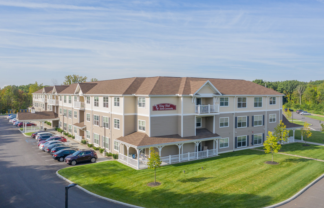 King Thiel Senior Community in Latham, NY - Foto de edificio