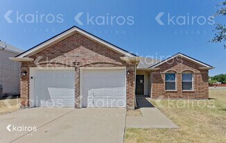 1401 Alpine Dr in Glenn Heights, TX - Building Photo