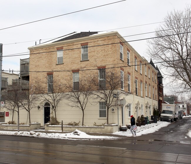 918 King St W in Toronto, ON - Building Photo - Building Photo