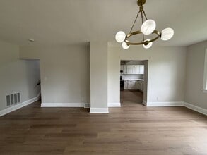 1101 Marne Hwy in Hainesport, NJ - Building Photo - Building Photo