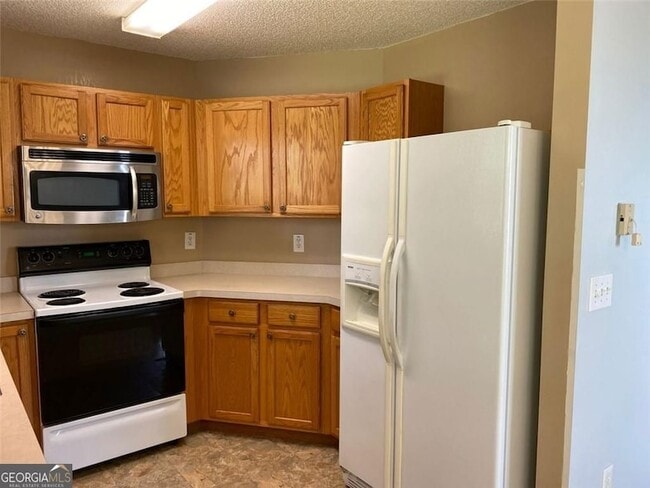 229 Cottonwood Creek Cir in Canton, GA - Building Photo - Building Photo